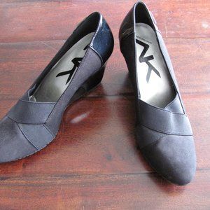Anne Klein Black Wedges Size 7-1/2